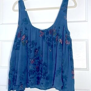 G X F swingy navy floral lightweight almost sheer crop tank top women’s medium
